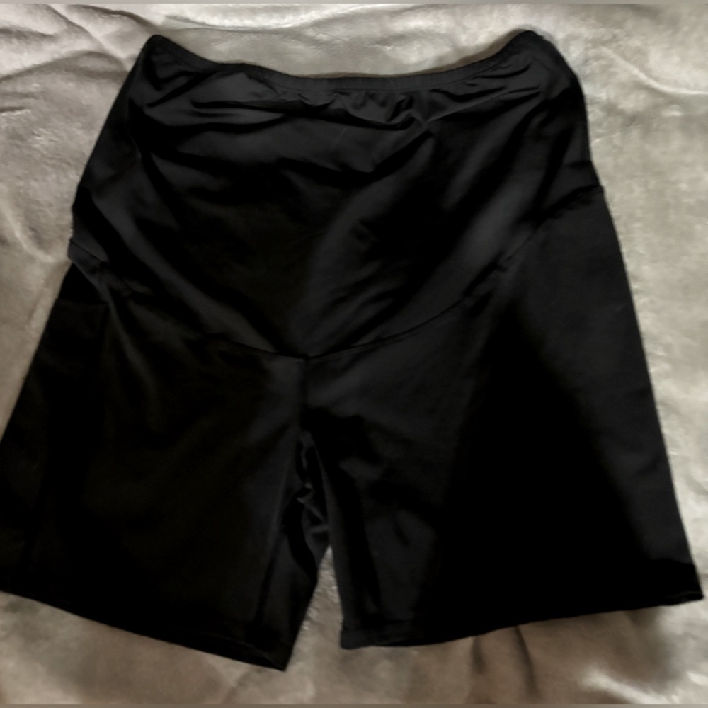 Ladies shorts, Size-L